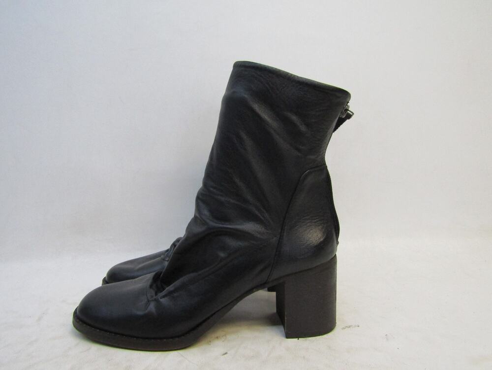 Chelsea & Violet Womens Sz 9 M Black Leather Zip Fashion Boots